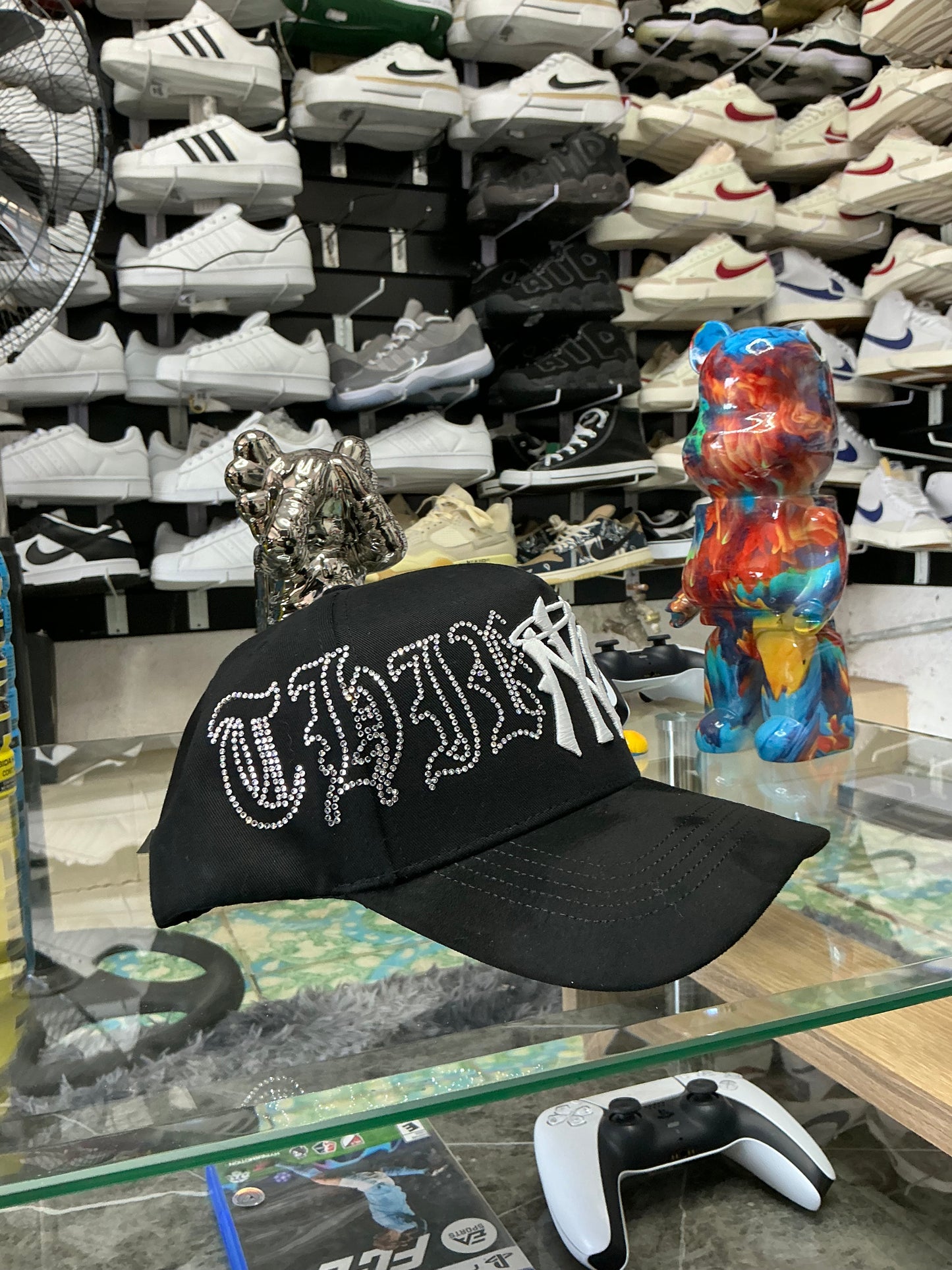 31 HATS CRYSTALS
