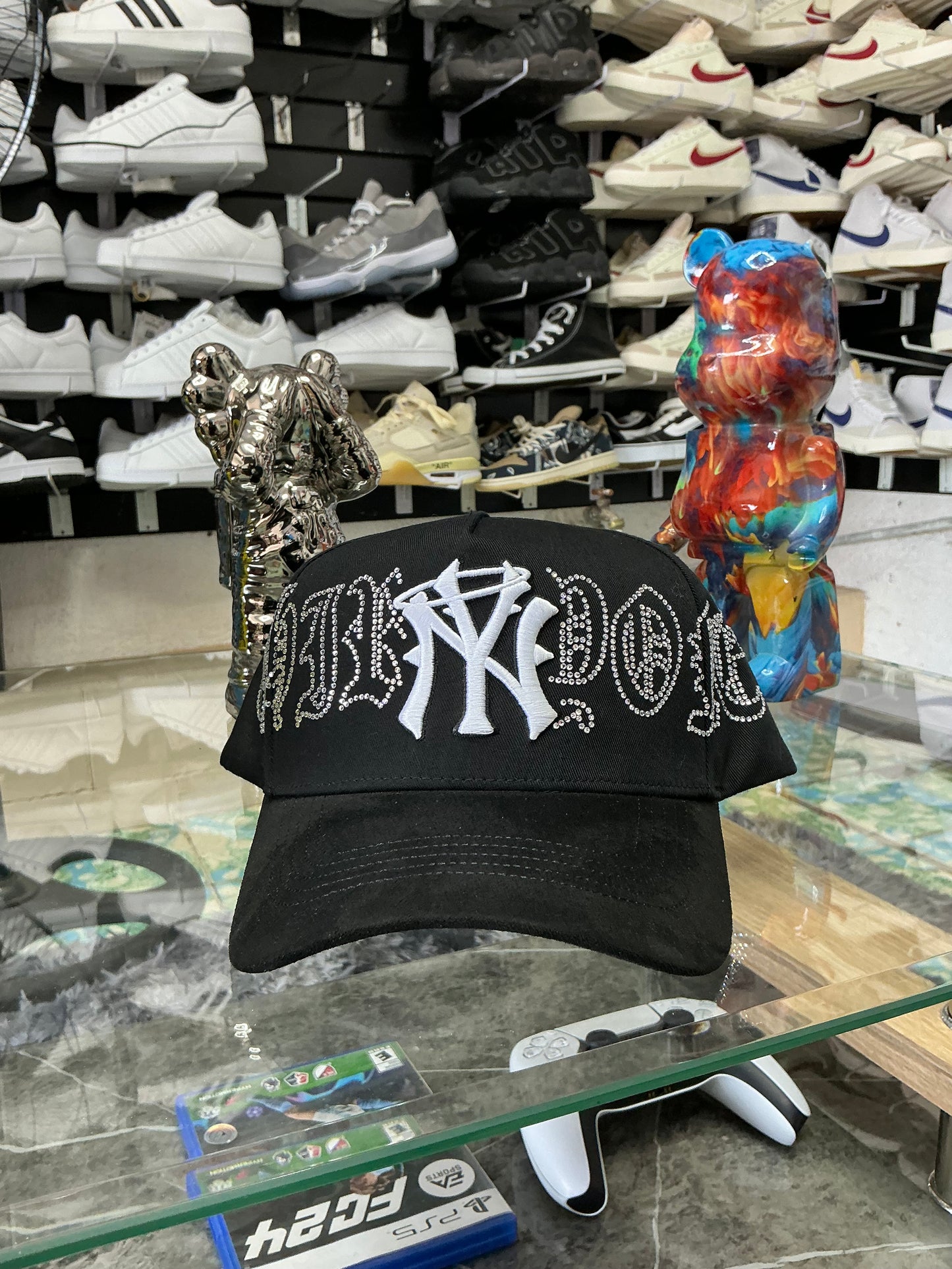 31 HATS CRYSTALS