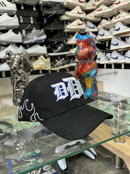 DANDY HATS  TRIPLE D
