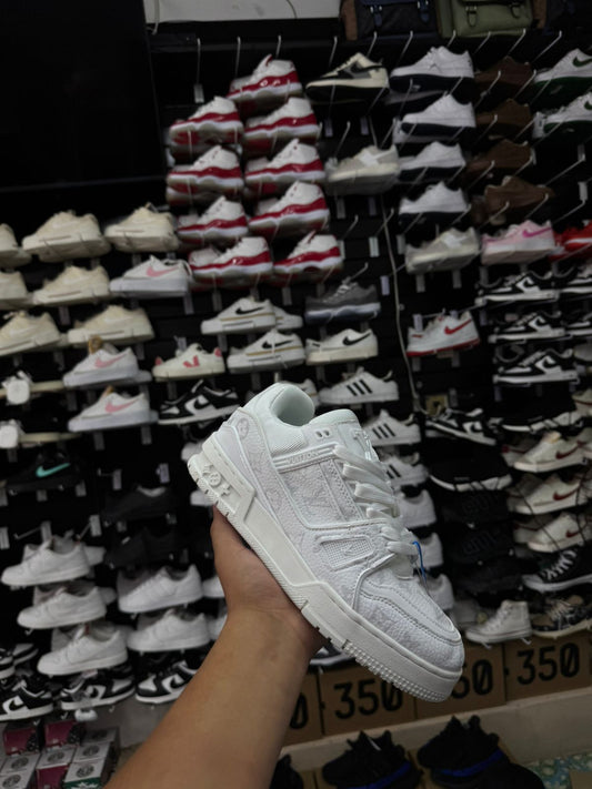 LV TRAINER BLANCO