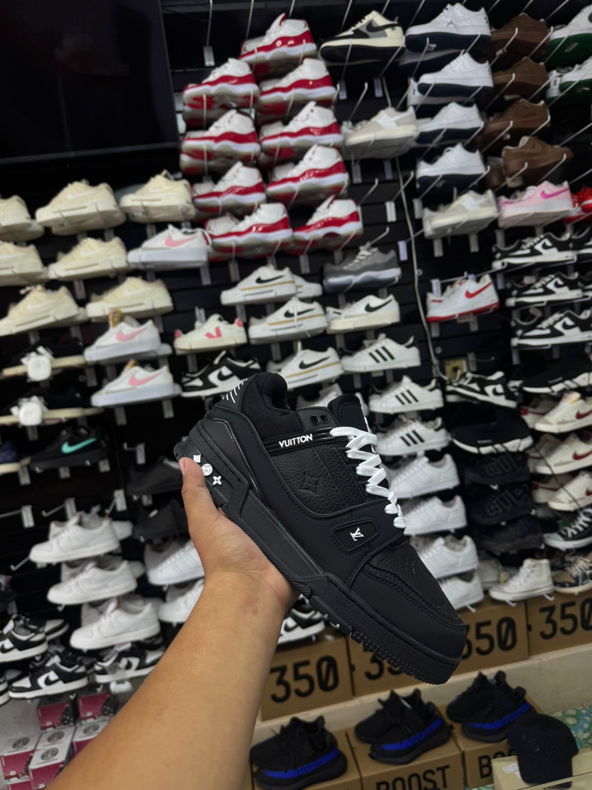 LV TRAINER NEGRO