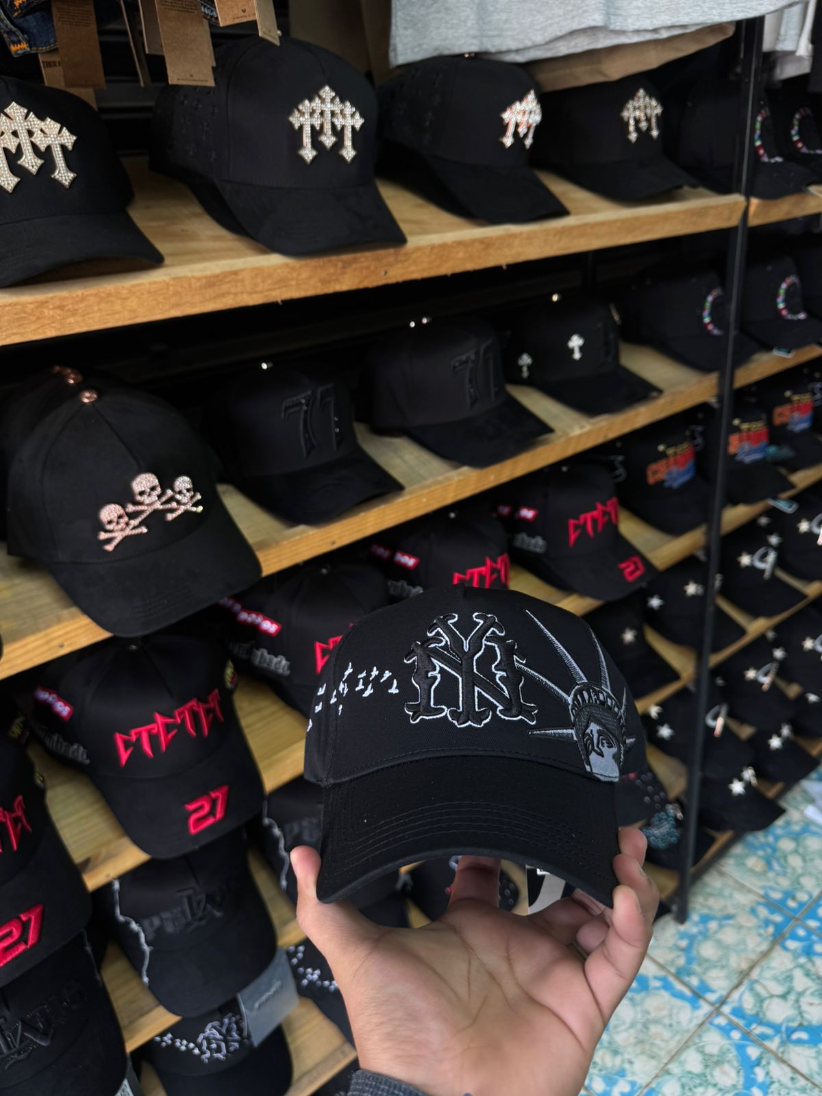 DANDY HATS NEW YORK G5